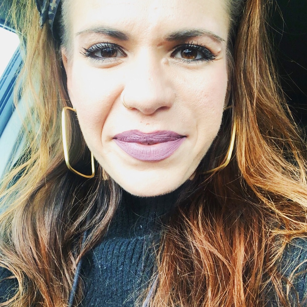 Meet your Posher, Nicole